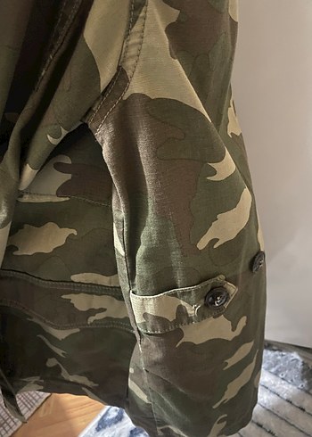 Kadın Haki Kamuflaj Düğmeli Midi Ceket - Görsel 3