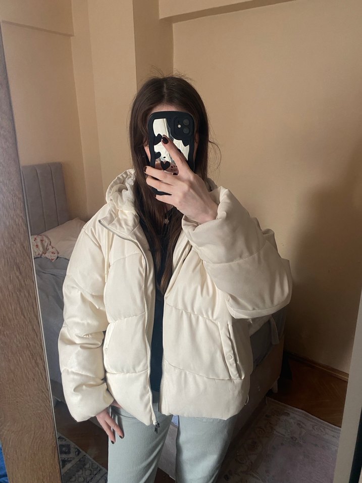 Kadın Beyaz  deri Kapüşonlu Şişme Mont - Görsel 2