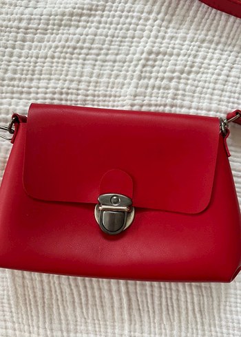 Kırmızı Deri Kadın Çanta Tokalı - Görsel 2