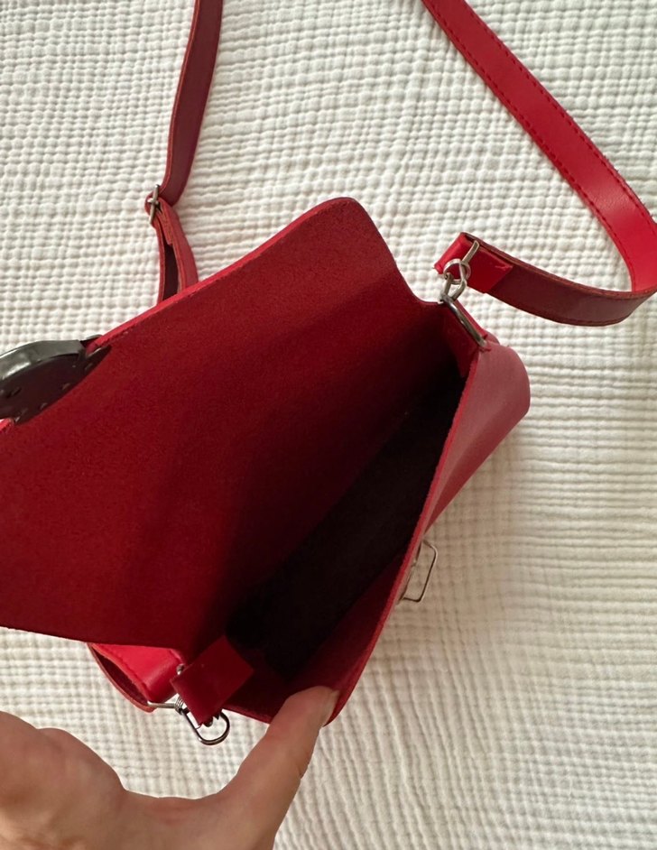 Kırmızı Deri Kadın Çanta Tokalı - Görsel 3