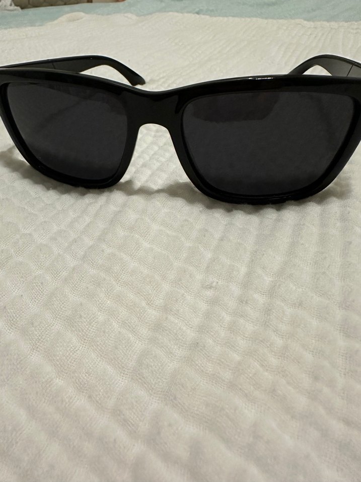 Siyah Minimalist Kadın Güneş Gözlüğü - Görsel 2