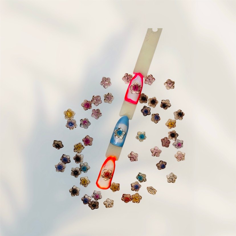 Renkli Çiçek Desenli Tırnak Süsleri 50 adet - Görsel 3