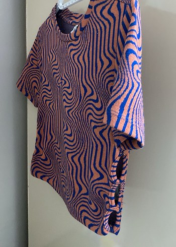 Kahverengi Batik Desenli Kısa Kollu Kadın Tişört - Görsel 2