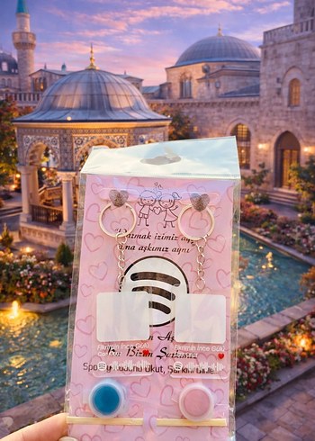 Renkli Zincir Detaylı Kadın Anahtarlık - Görsel 3