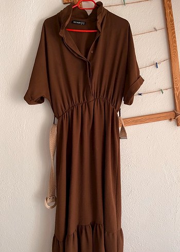 Kahverengi Kemerli Uzun Kadın Elbise - Görsel 2