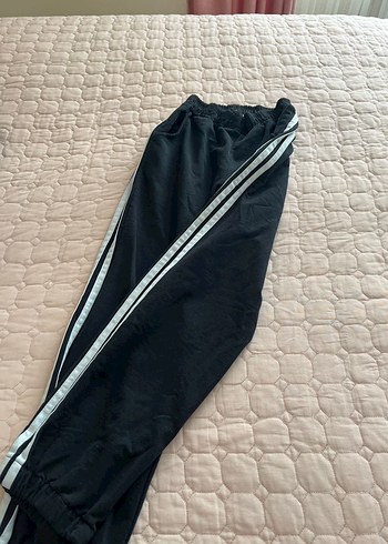 Siyah Yan Şeritli Kadın Eşofman Altı - Görsel 2