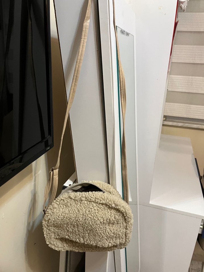 Kadın Açık Vizon Kürklü Peluş Mini Omuz Çantası - Görsel 3