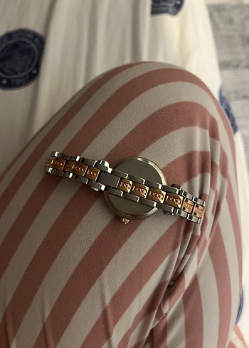 Pembe kadranlı tokalı kadın saati - Görsel 3