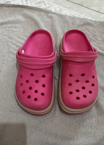 Crocs Canli Pembe Kadin Terligi