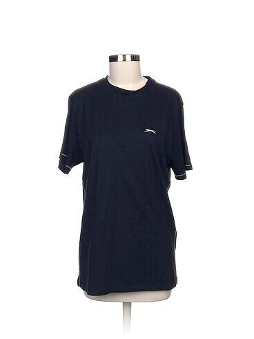 Slazenger T-shirt %70 İndirimli.