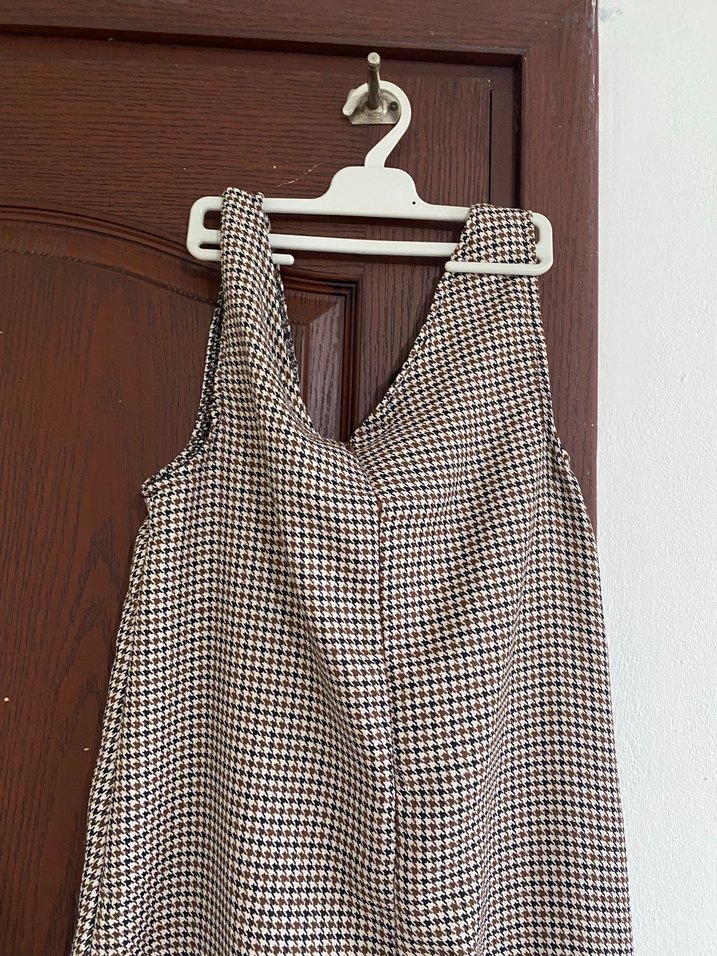 Drapeli Askılı Midi Kareli Elbise - Görsel 4