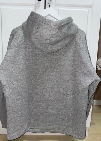 Gri Kapüşonlu Kadın Oversize Sweatshirt - Görsel 2