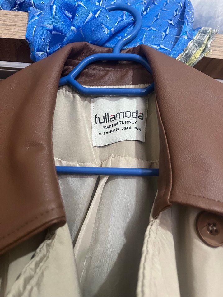 Bej Uzun Kadın Trençkot - Görsel 3