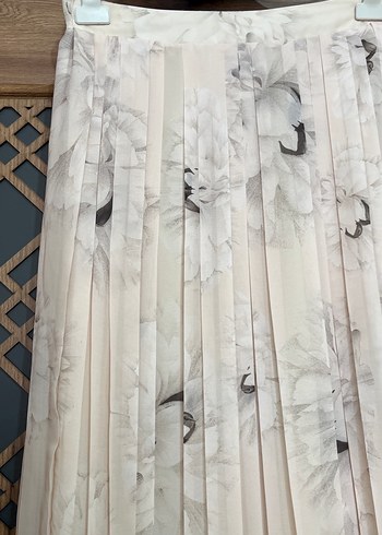 Bej Pilili Uzun Kadın Etek - Görsel 2