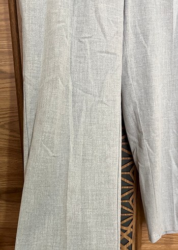 Gri Kadın Keten Pilili Kumaş Pantolon - Görsel 3
