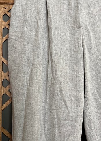 Gri Kadın Keten Pilili Kumaş Pantolon - Görsel 2