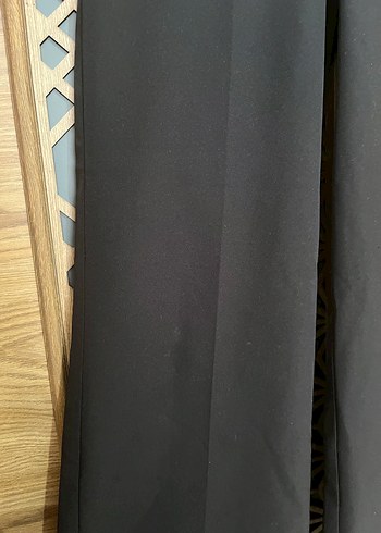 Siyah Pilili Kadın Kumaş Pantolon - Görsel 2