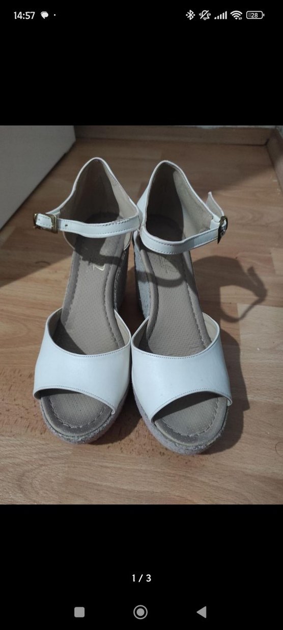 Beyaz Dolgu Topuklu Kadın Sandalet - Görsel 2