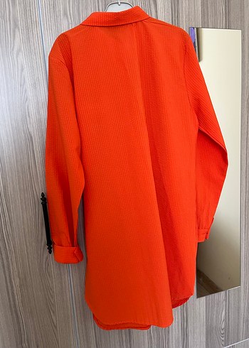 Kemer Detaylı Uzun Turuncu Kadın Gömlek - Görsel 5