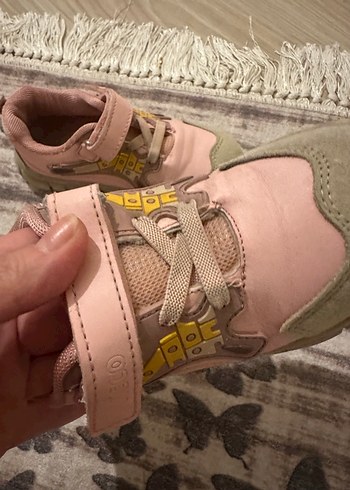 Kız Çocuk Pembe Tokalı Spor Ayakkabı - Görsel 6