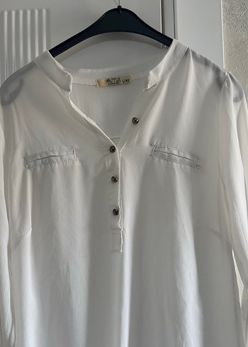 Düğmeli Beyaz Pamuklu V Yakalı Kadın Gömlek - Görsel 2