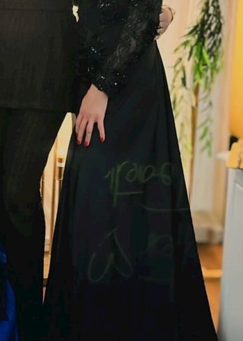 Siyah Dantel Uzun Kollu Uzun Abiye Elbise - Görsel 2