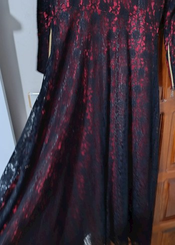 Bordo Dantel İşlemeli Uzun Kollu Uzun Elbise - Görsel 2