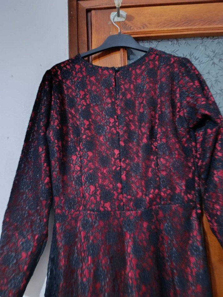 Bordo Dantel İşlemeli Uzun Kollu Uzun Elbise - Görsel 3