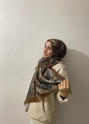 Kahverengi Bohem Tarzı Kadın Şal - Görsel 5