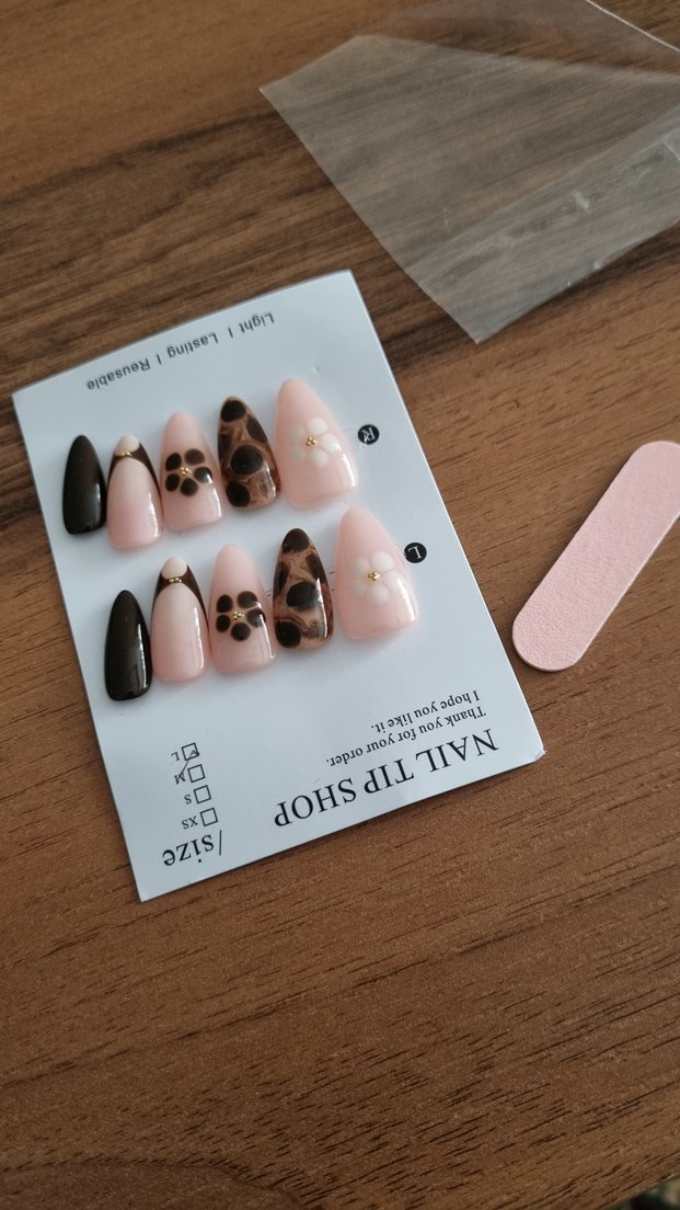 Leopar Desenli Takma Tırnak Seti - Görsel 2