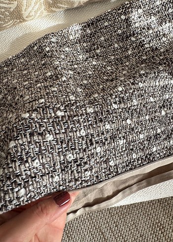 Gri Dokulu Modern Dekoratif Yastık - Görsel 3