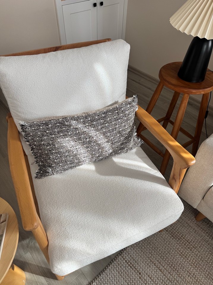 Gri Dokulu Modern Dekoratif Yastık - Görsel 2