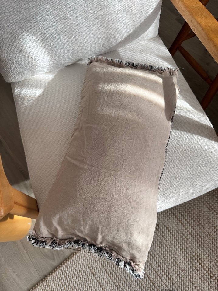 Gri Dokulu Modern Dekoratif Yastık - Görsel 5