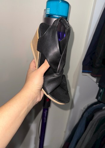 Topuklu sandalet - Görsel 3