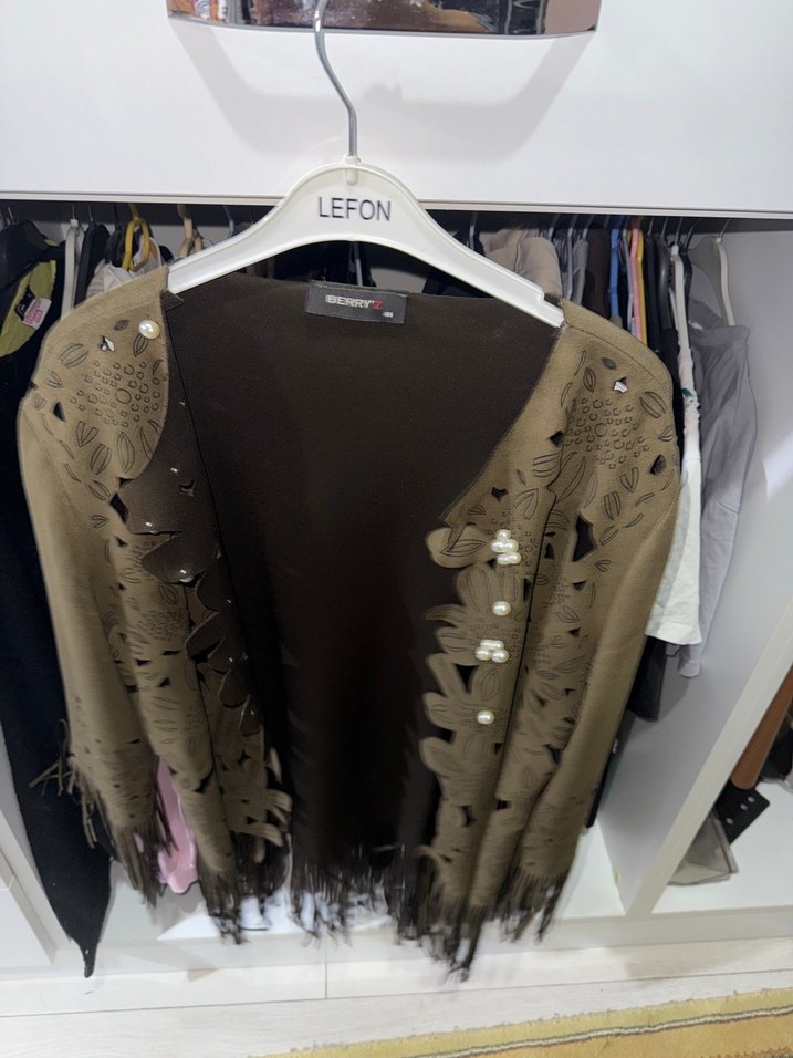 Düğmeli Süet Bohem Kadın Şal - Görsel 2