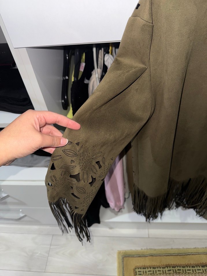 Düğmeli Süet Bohem Kadın Şal - Görsel 3
