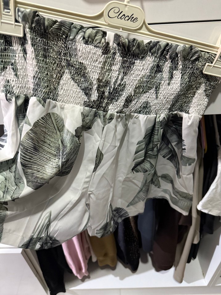 Beyaz Volanlı bluz şort takımı - Görsel 4