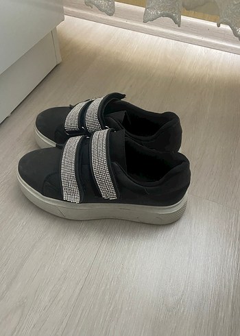 Tokalı Siyah Kadın Platform Spor Ayakkabı - Görsel 2