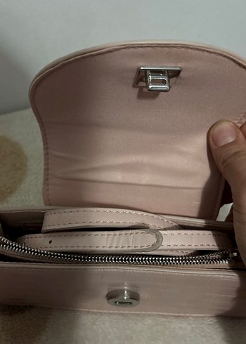 Pastel Pembe Deri Yılan Desenli Fermuarlı Çanta - Görsel 2