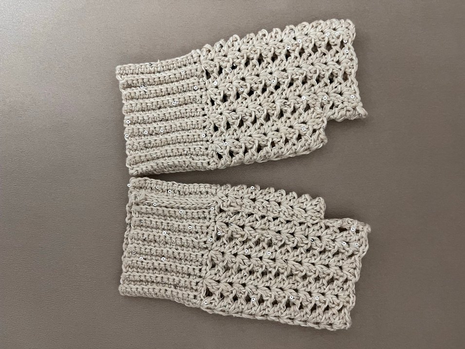 Bej Örgü Pullu Kadın Eldiven - Görsel 2