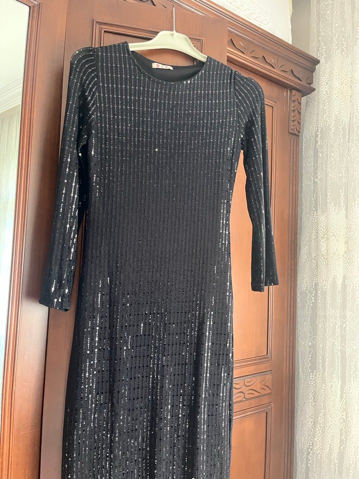 Uzun Kollu Siyah Pilili Kadın Abiye Elbise - Görsel 5