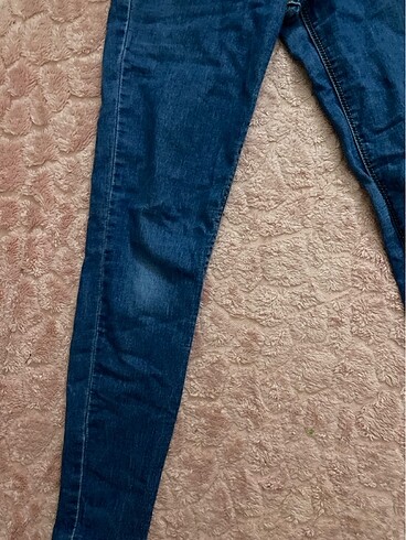 Defacto kot jean