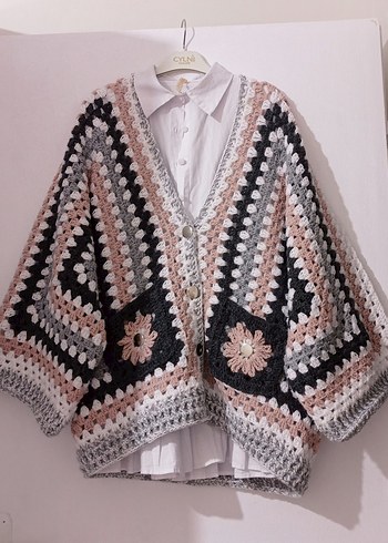 Nakışlı Bohem Kısa Hırka - Görsel 4