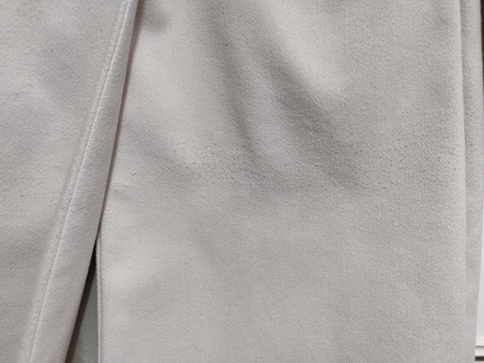 Düğmeli Beyaz Midi Kadın Kaban - Görsel 3