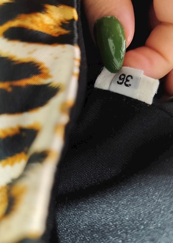 Leopar Desenli Siyah Midi Abiye Elbise - Görsel 3