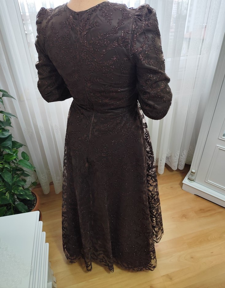 Kahverengi Nakışlı Uzun Kollu Vintage Elbise - Görsel 4