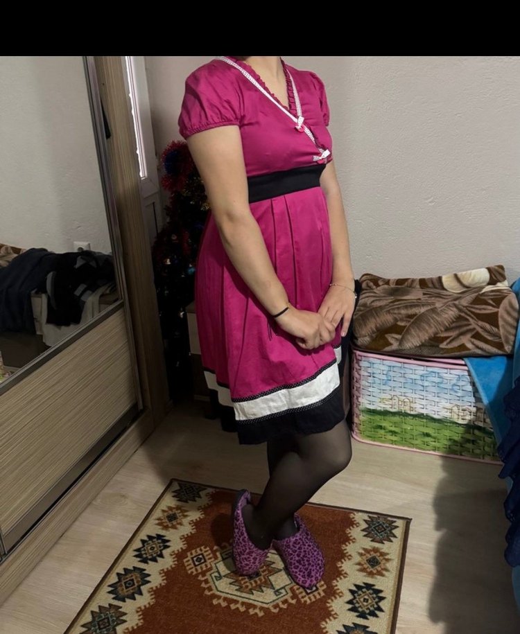 Pembe V Yaka Pilili Midi Elbise - Görsel 3