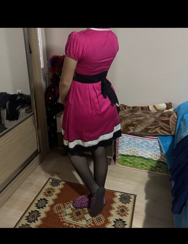 Pembe V Yaka Pilili Midi Elbise - Görsel 2