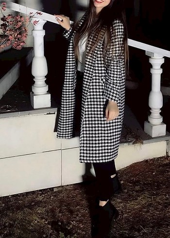 Siyah beyaz Ekose Düğmeli Midi Kadın Kaban 38 beden - Görsel 4