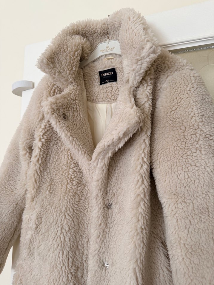 Bej Kadın Peluş Kaban DeFacto xs - Görsel 3